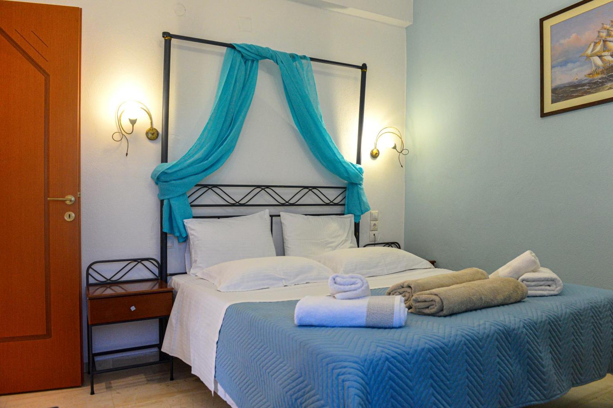 Skiathos Island Suites Трулос Екстер'єр фото