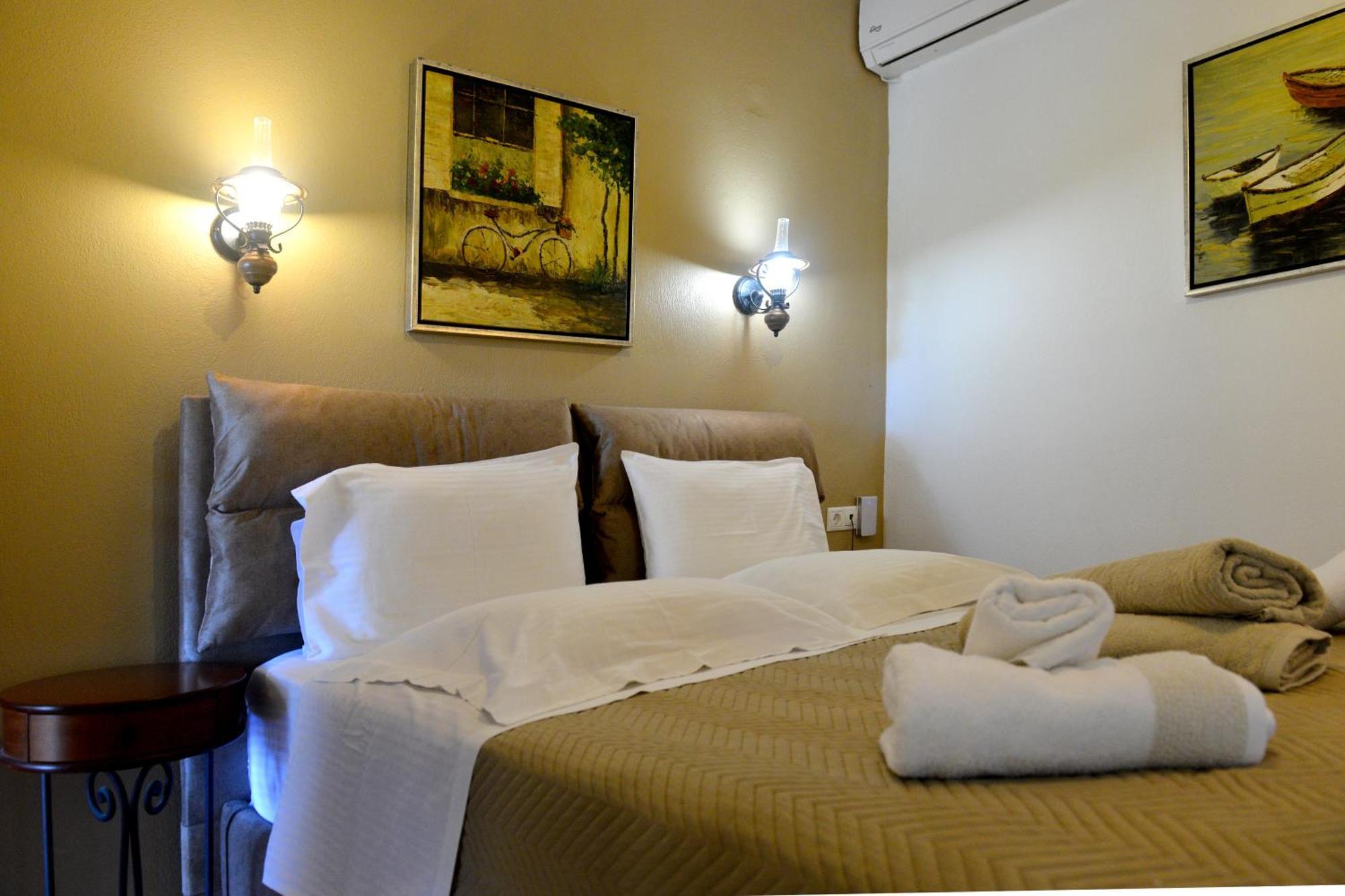 Skiathos Island Suites Трулос Екстер'єр фото