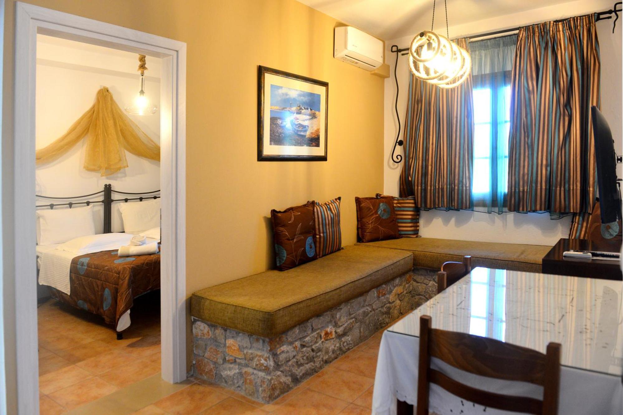 Skiathos Island Suites Трулос Екстер'єр фото