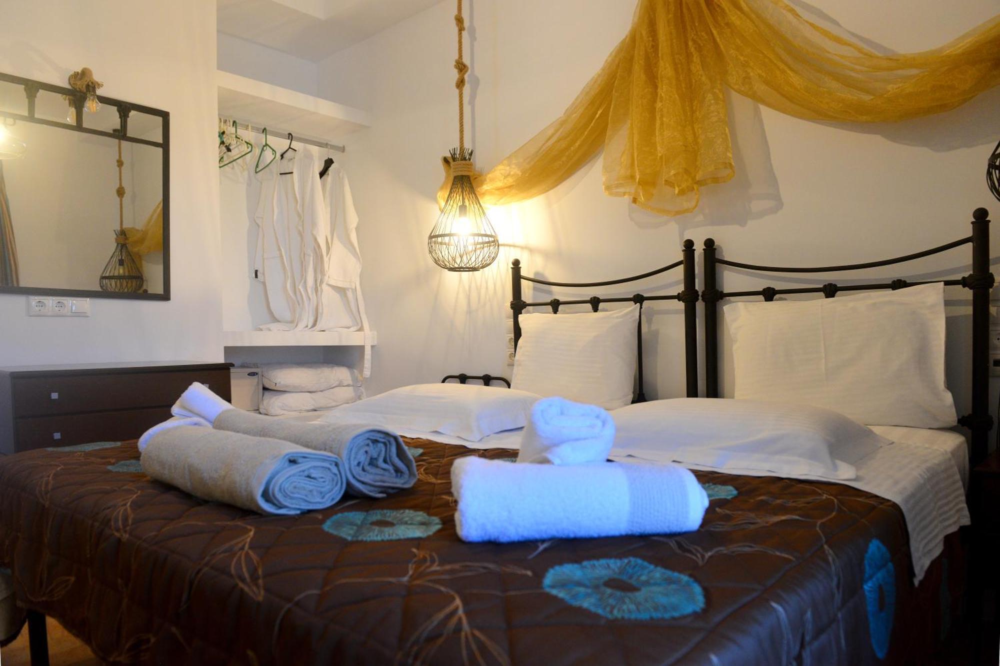 Skiathos Island Suites Трулос Екстер'єр фото