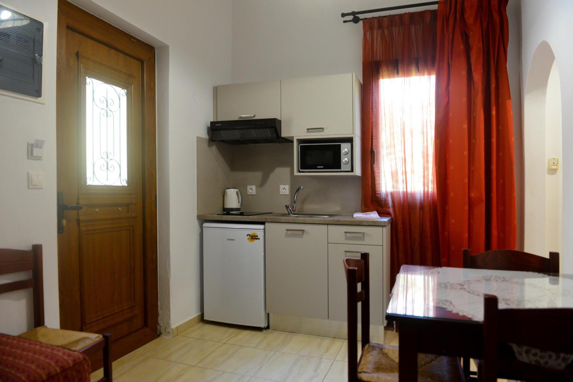 Skiathos Island Suites Трулос Екстер'єр фото