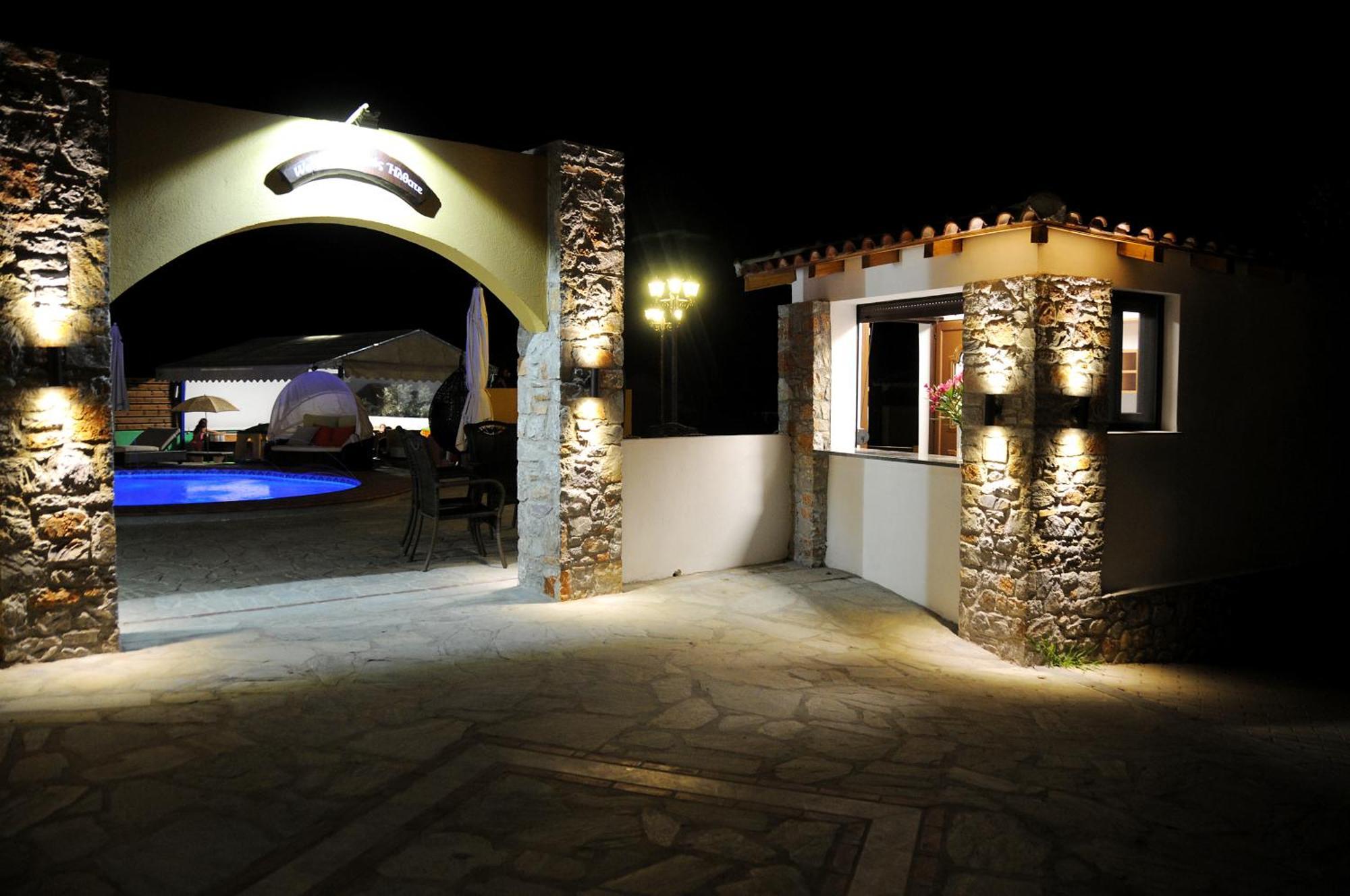 Skiathos Island Suites Трулос Екстер'єр фото