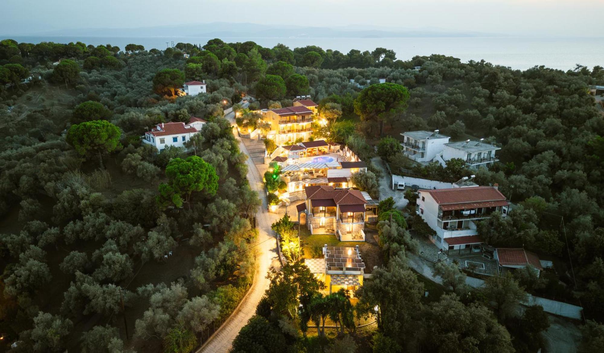 Skiathos Island Suites Трулос Екстер'єр фото