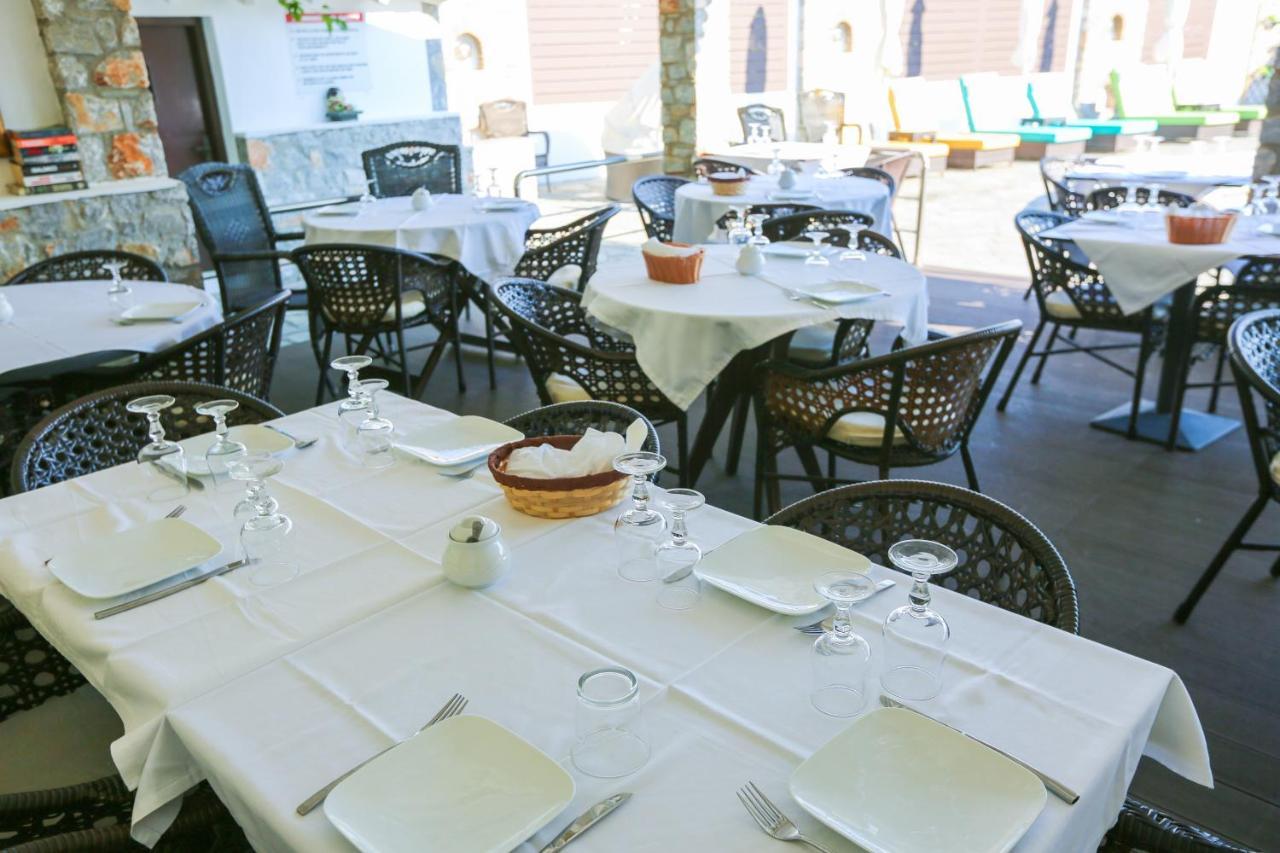 Skiathos Island Suites Трулос Екстер'єр фото